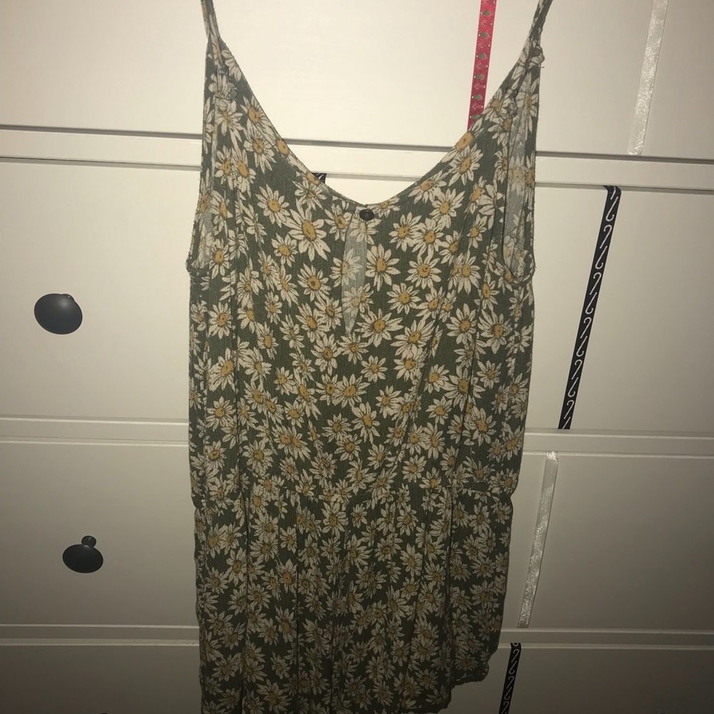 Forever 21 romper - Picture 2 of 3